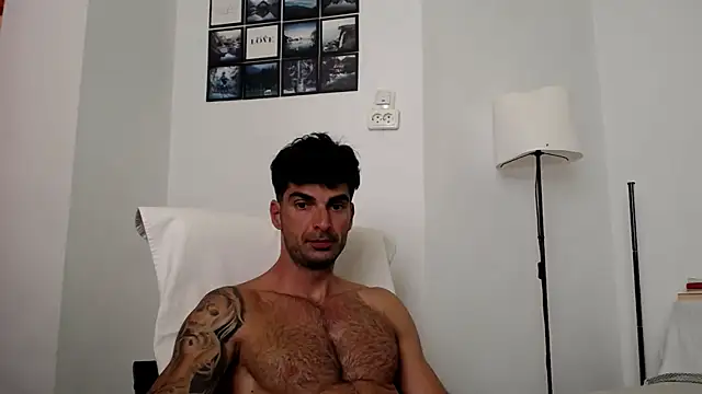 Snapshot of Verycutex chatting on July 20, 2026, 7:05 am Verycutex online show from July 20, 2026, 7:05 am