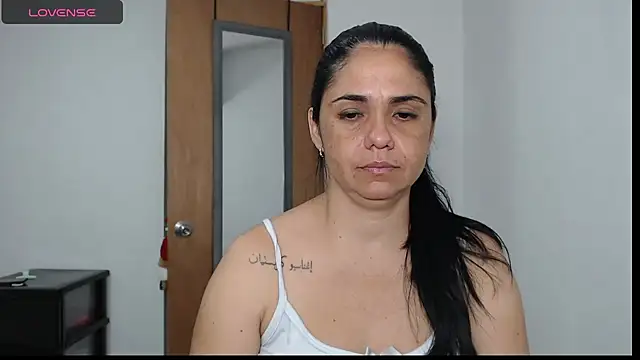 selena ferri online show from November 29, 2025, 2:44 am