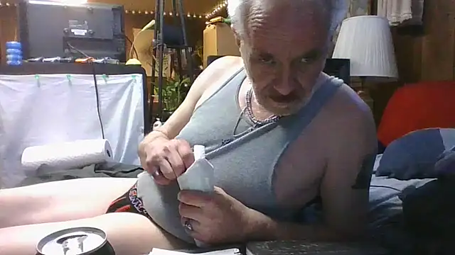 Makowboy online show from September 18, 2025, 10:13 pm