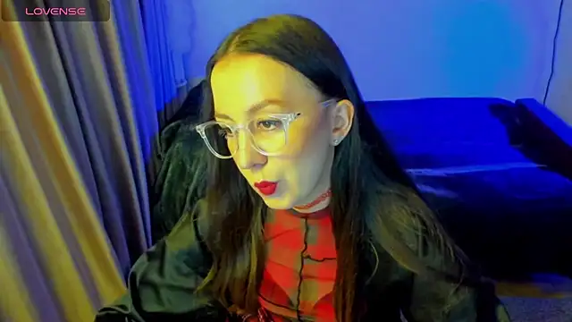 CurlySteph online show from May 25, 2026, 7:12 pm