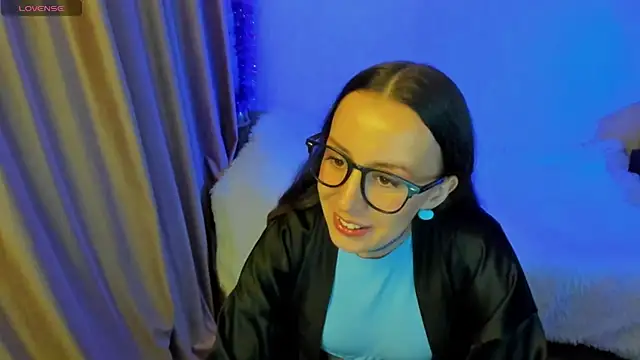 CurlySteph online show from October 24, 2025, 5:56 pm