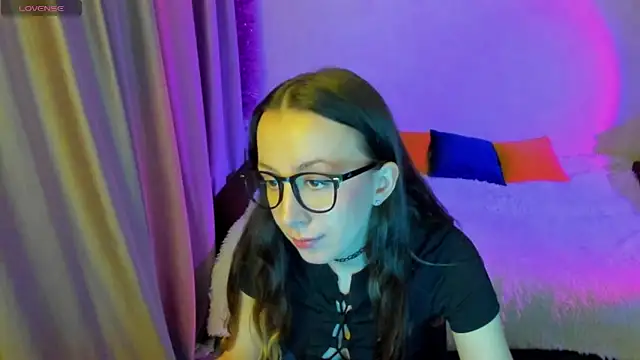 CurlySteph online show from September 26, 2025, 4:14 pm