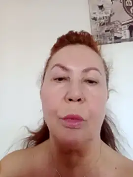 Snapshot of Hottie-Mom chatting on March 4, 2026, 8:22 am Hottie-Mom online show from March 4, 2026, 8:22 am