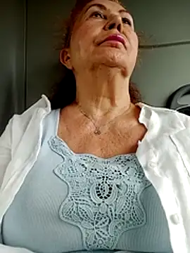 Hottie-Mom online show from June 29, 2026, 12:16 pm