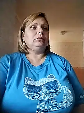 EvaCristal online show from May 7, 2026, 6:17 am