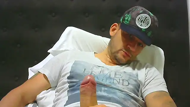 altenori112 online show from September 18, 2025, 1:52 am