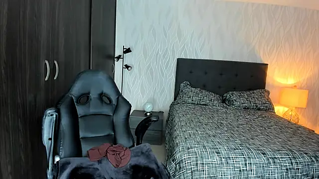 Kimy Angel online show from February 17, 2025, 9:54 pm