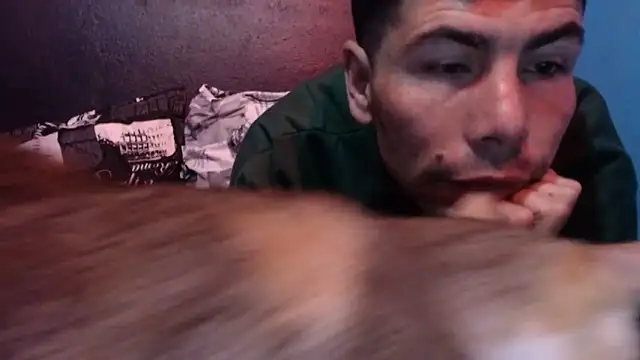 Snapshot of dannnyhot24 chatting on March 15, 2025, 12:24 pm dannnyhot24 online show from March 15, 2025, 12:24 pm