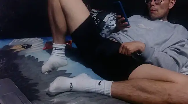 Snapshot of dannnyhot24 chatting on February 15, 2025, 4:47 am dannnyhot24 online show from February 15, 2025, 4:47 am