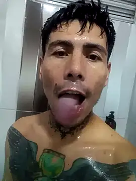 Snapshot of dannnyhot24 chatting on January 25, 2025, 3:51 am dannnyhot24 online show from January 25, 2025, 3:51 am