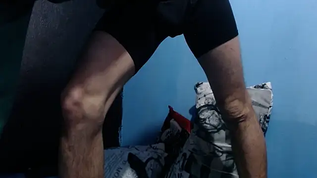 Snapshot of dannnyhot24 chatting on March 23, 2025, 6:26 am dannnyhot24 online show from March 23, 2025, 6:26 am