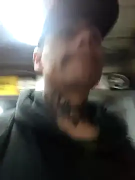 Snapshot of dannnyhot24 chatting on March 17, 2025, 10:06 am dannnyhot24 online show from March 17, 2025, 10:06 am