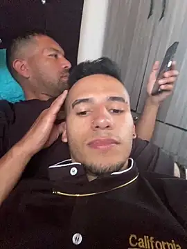 12jun online show from September 13, 2025, 7:25 pm