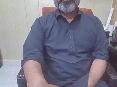 Snapshot of hairymaster95 chatting on July 18, 2026, 10:57 am hairymaster95 online show from July 18, 2026, 10:57 am