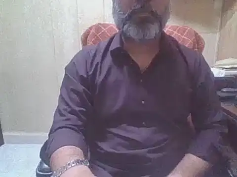 Snapshot of hairymaster95 chatting on July 11, 2026, 4:35 am hairymaster95 online show from July 11, 2026, 4:35 am