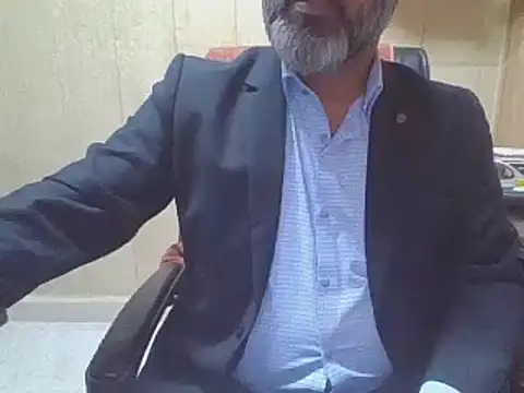 hairymaster95 online show from December 4, 2025, 4:22 am