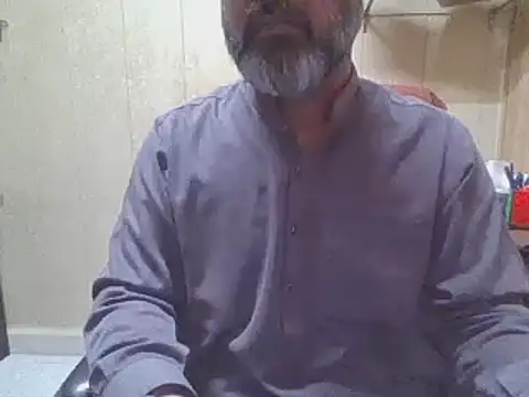 Snapshot of hairymaster95 chatting on March 18, 2026, 6:49 am hairymaster95 online show from March 18, 2026, 6:49 am