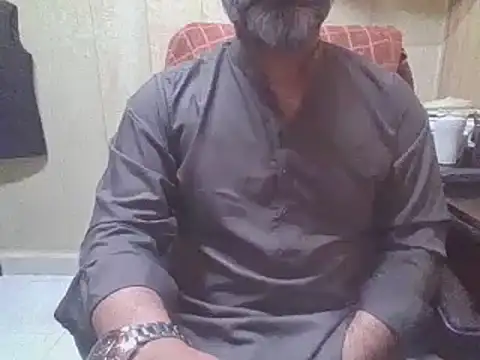 Snapshot of hairymaster95 chatting on June 27, 2026, 4:29 am hairymaster95 online show from June 27, 2026, 4:29 am