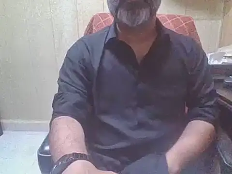 Snapshot of hairymaster95 chatting on July 14, 2026, 12:22 pm hairymaster95 online show from July 14, 2026, 12:22 pm