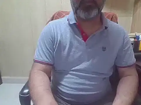 Snapshot of hairymaster95 chatting on May 28, 2026, 6:21 am hairymaster95 online show from May 28, 2026, 6:21 am