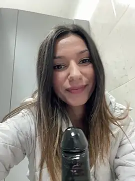  MiaQueen  online show from March 13, 2025, 10:32 pm