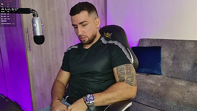 mr david cox online show from February 14, 2025, 12:51 am