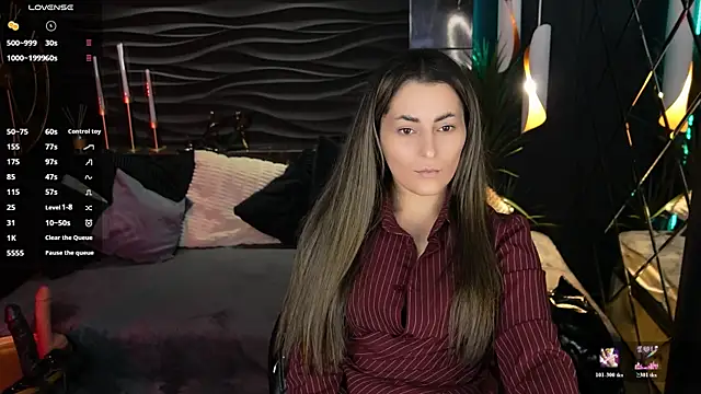 KylieMellow online show from June 10, 2026, 1:45 pm