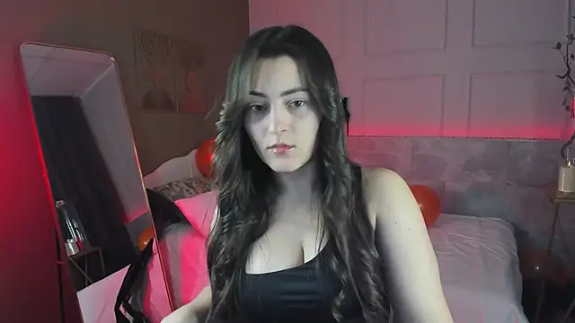 KylieMellow online show from November 1, 2025, 5:25 am