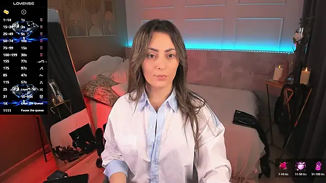 KylieMellow online show from June 27, 2026, 5:46 am