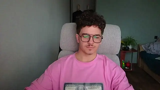 Remy Miles online show from November 16, 2025, 12:43 pm