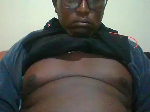 honeyswit online show from February 27, 2026, 9:14 pm