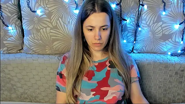 MaggieCake online show from June 21, 2026, 3:23 am