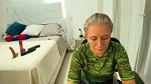Naty Stone online show from June 1, 2026, 9:25 pm