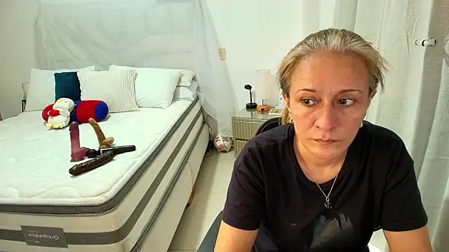 Naty Stone online show from May 28, 2026, 8:59 pm