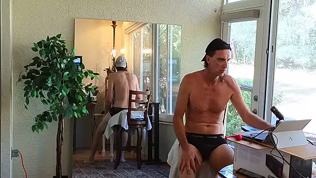 Snapshot of eliberator1777 chatting on February 15, 2026, 6:07 pm eliberator1777 online show from February 15, 2026, 6:07 pm