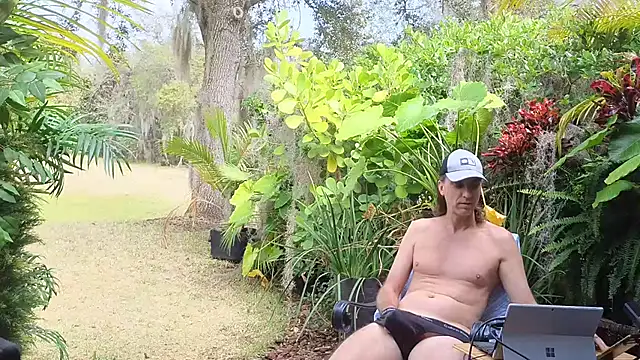 Snapshot of eliberator1777 chatting on February 7, 2025, 6:02 pm eliberator1777 online show from February 7, 2025, 6:02 pm