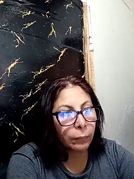 Anypink online show from November 8, 2025, 1:09 am