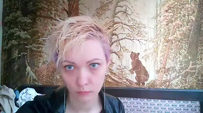 WildMissNiks online show from March 16, 2025, 8:32 am