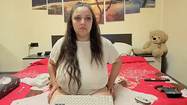 adelline online show from May 8, 2026, 8:23 pm