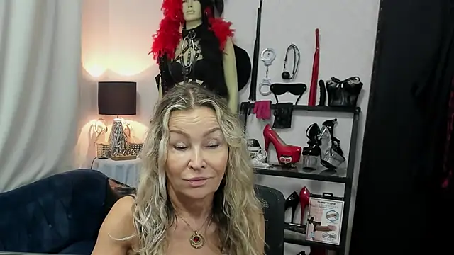 crystaLUX online show from August 6, 2026, 4:29 am