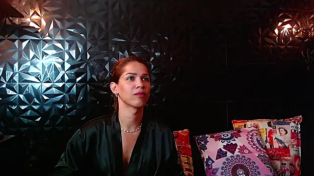 PINK  LOLA1 online show from November 29, 2025, 1:06 am