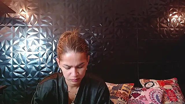 PINK  LOLA1 online show from February 13, 2026, 11:54 am