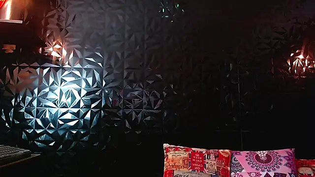 PINK  LOLA1 online show from September 28, 2025, 12:12 pm