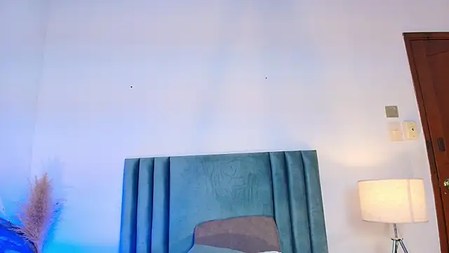 Christy Sea online show from September 10, 2025, 6:18 pm