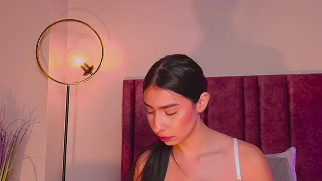 Christy Sea online show from November 13, 2025, 6:23 pm