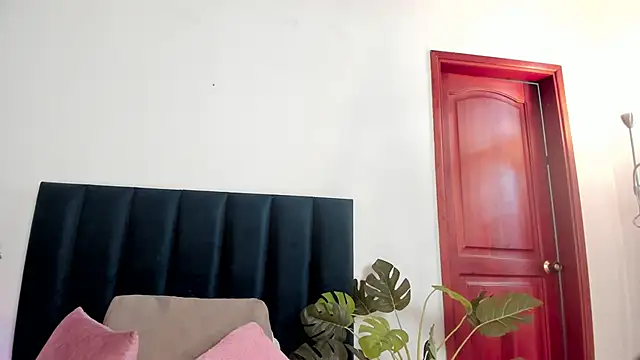 Christy Sea online show from March 21, 2025, 6:18 pm