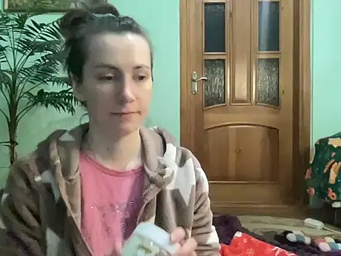 Snapshot of AngelTough20 chatting on March 10, 2026, 10:36 pm AngelTough20 online show from March 10, 2026, 10:36 pm