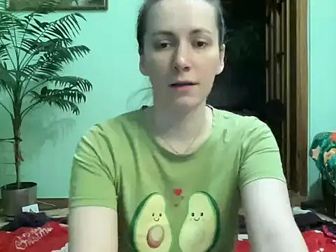 Snapshot of AngelTough20 chatting on August 3, 2026, 12:30 am AngelTough20 online show from August 3, 2026, 12:30 am