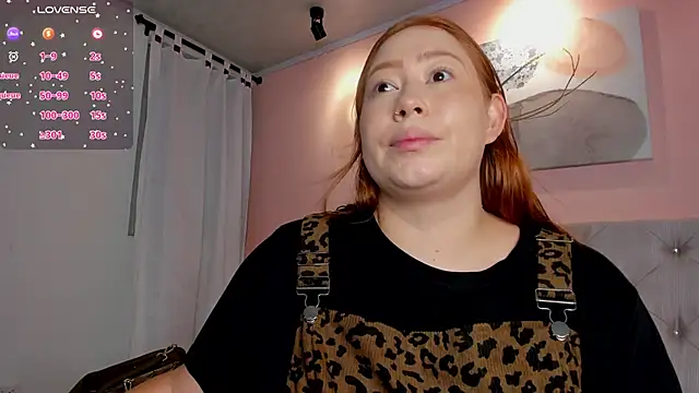 hannamartinn online show from May 14, 2026, 3:42 pm