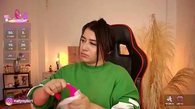 KallyMyller1 online show from March 10, 2025, 7:18 pm